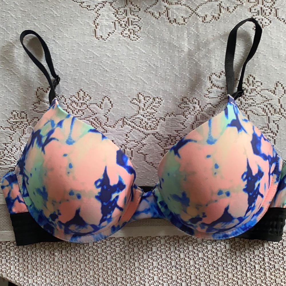 PINK Wear everywhere push-up 34C